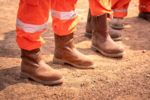 Read more about the article Why Safety Shoes Should Be Mandatory in Every Industrial Setting